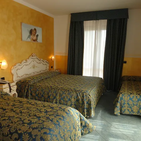 Confine Hotel Colà